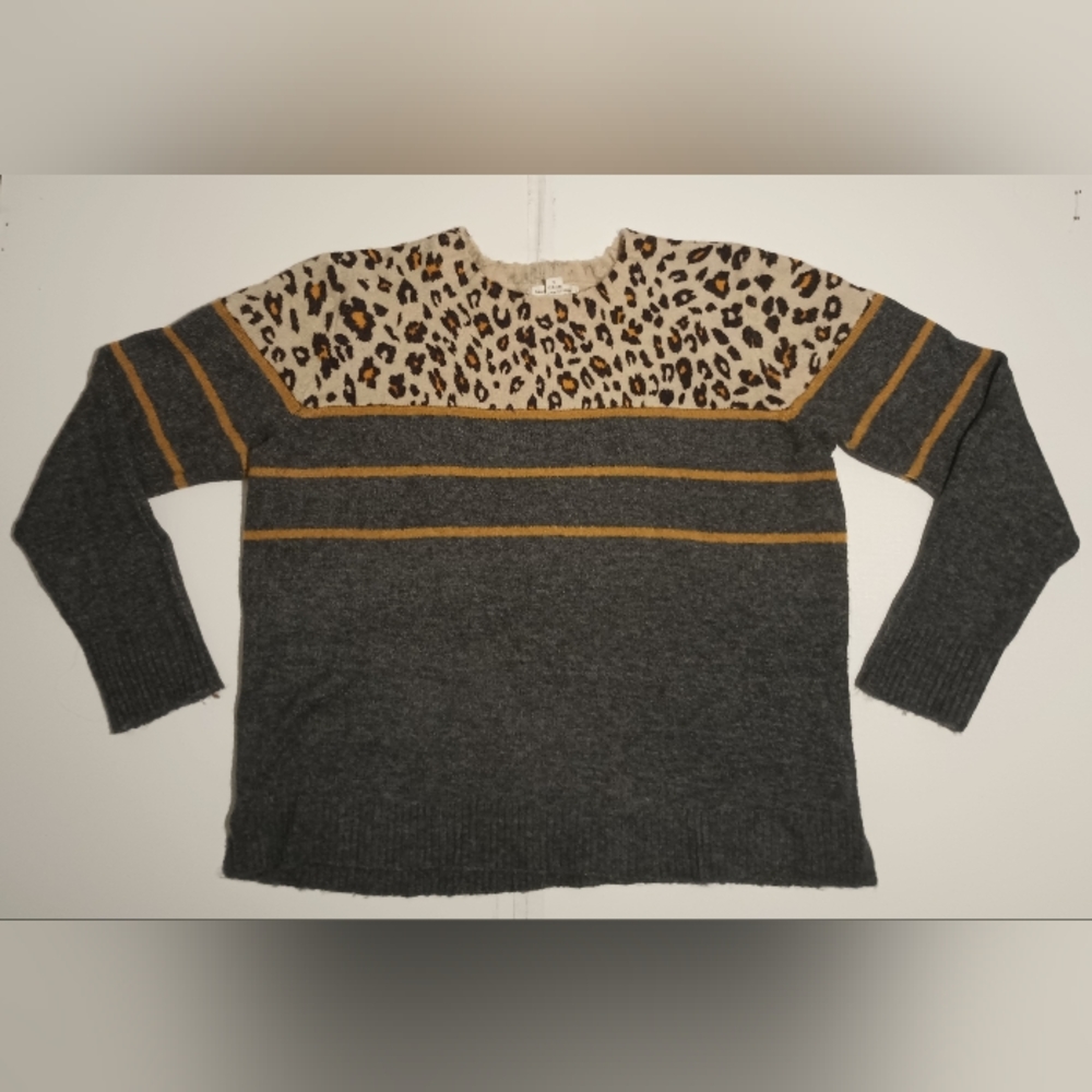 beachlunchlounge Women's Large Leopard Grey Brown Lightweight Crew Neck Sweater